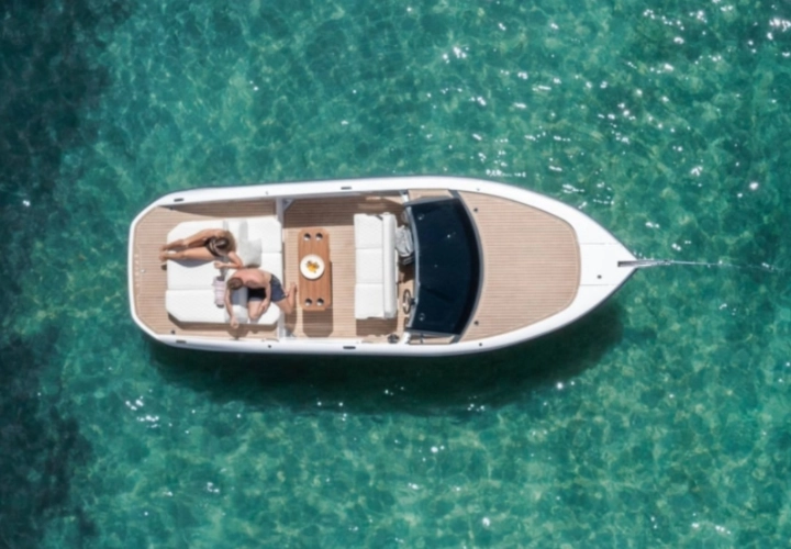 100Ah 리튬 선박용 배터리가 보트의 전력 요구 사항에 가장 적합한 선택일까요?